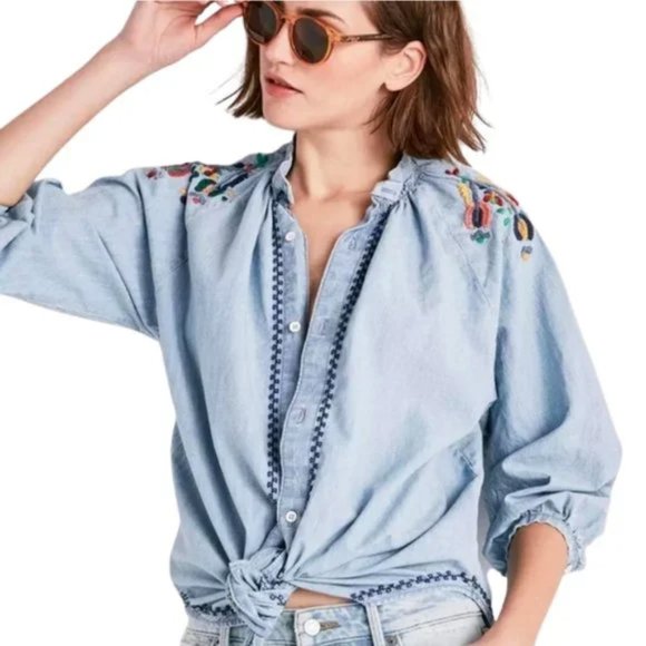 Lucky Brand Embroidered Chambray Button Down Top Size L - Picture 2 of 14